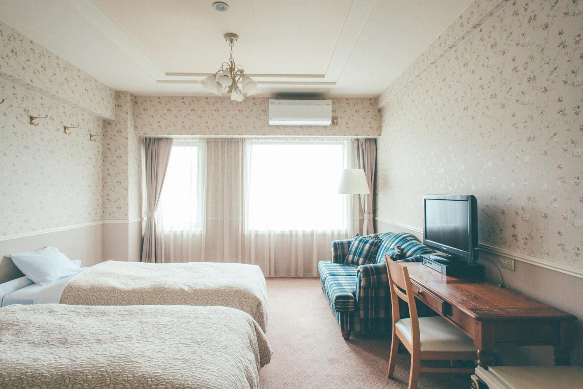 Kanazawa Kokusai Hotel Buitenkant foto