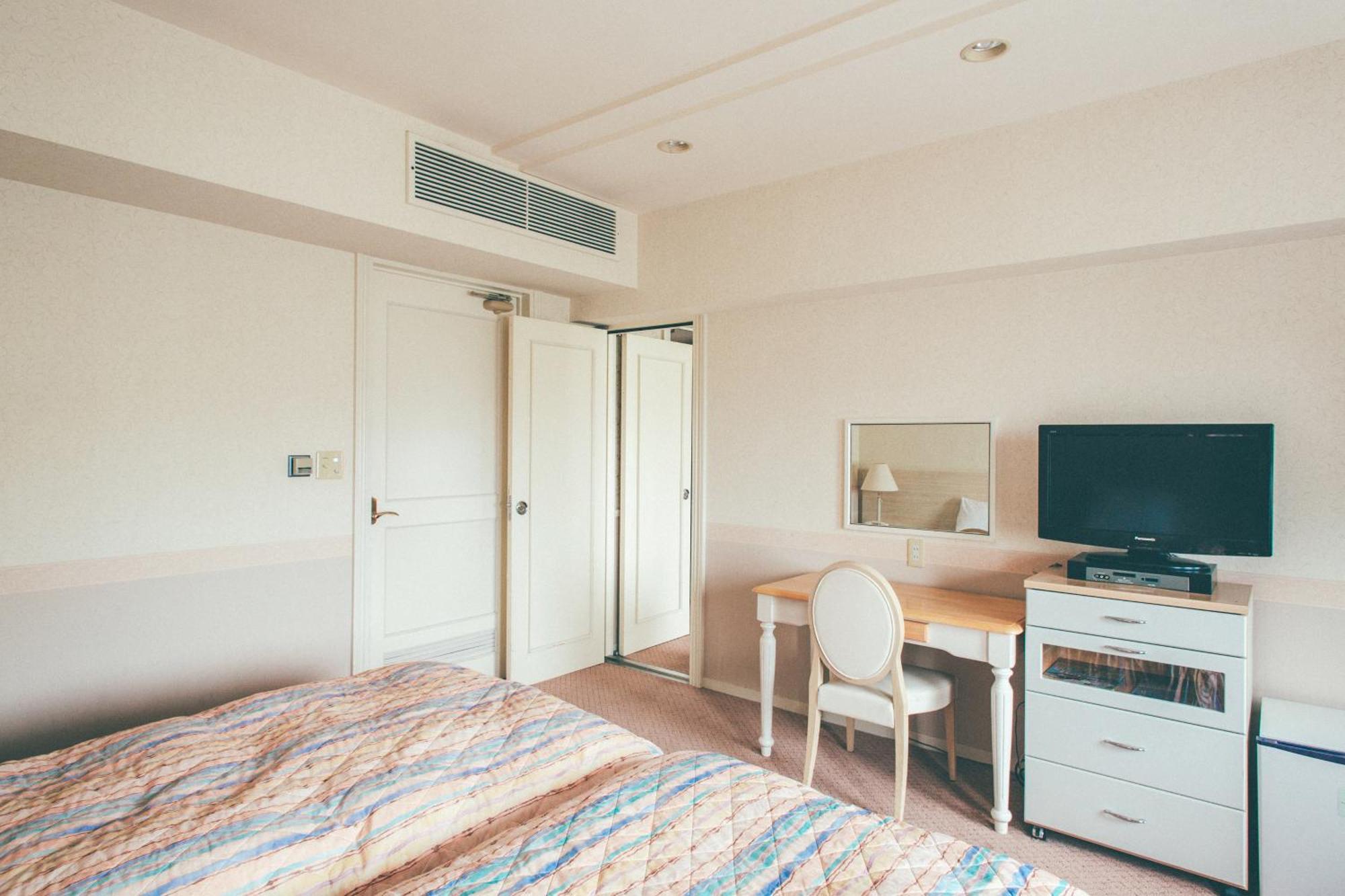 Kanazawa Kokusai Hotel Buitenkant foto