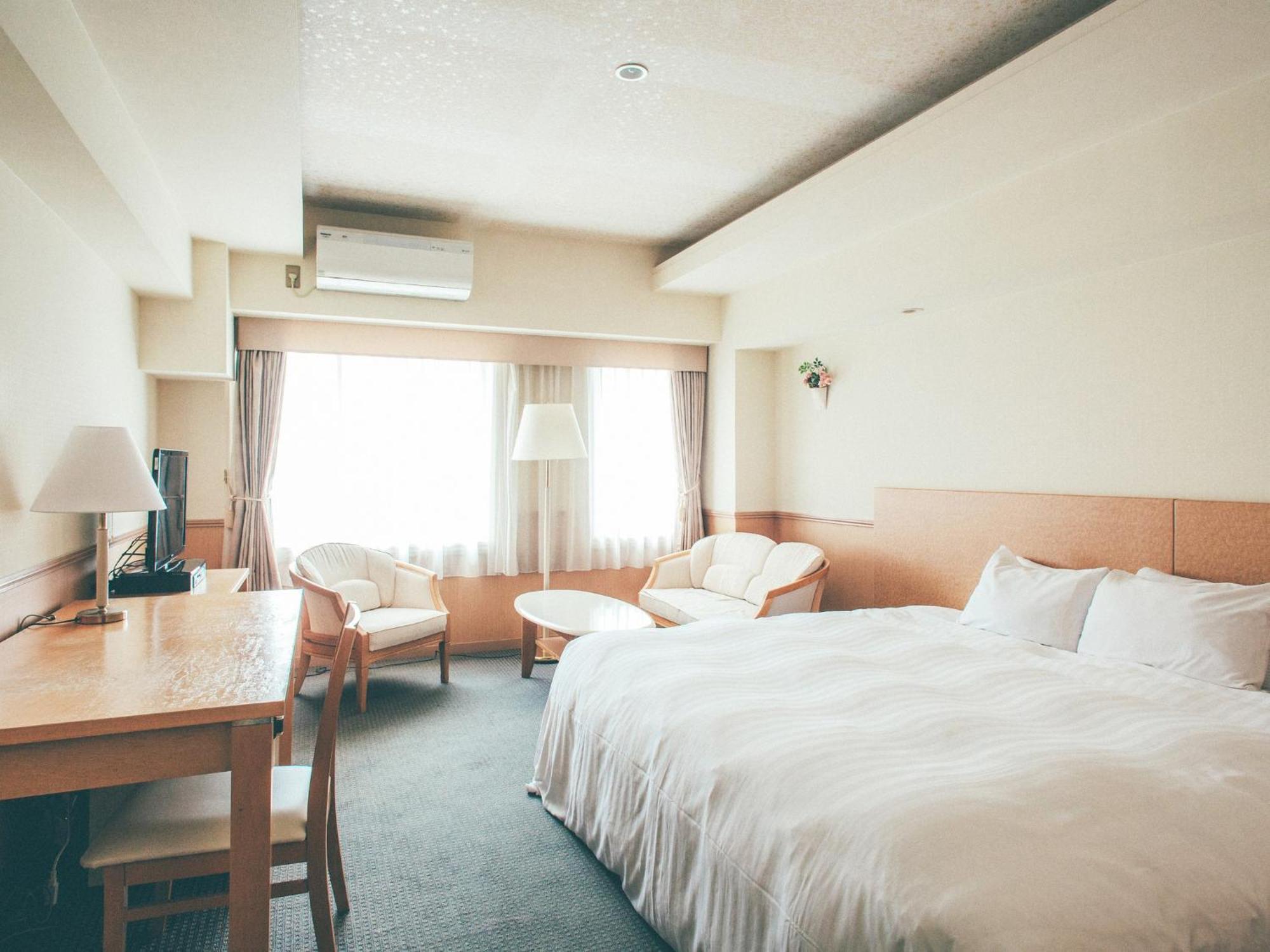 Kanazawa Kokusai Hotel Buitenkant foto
