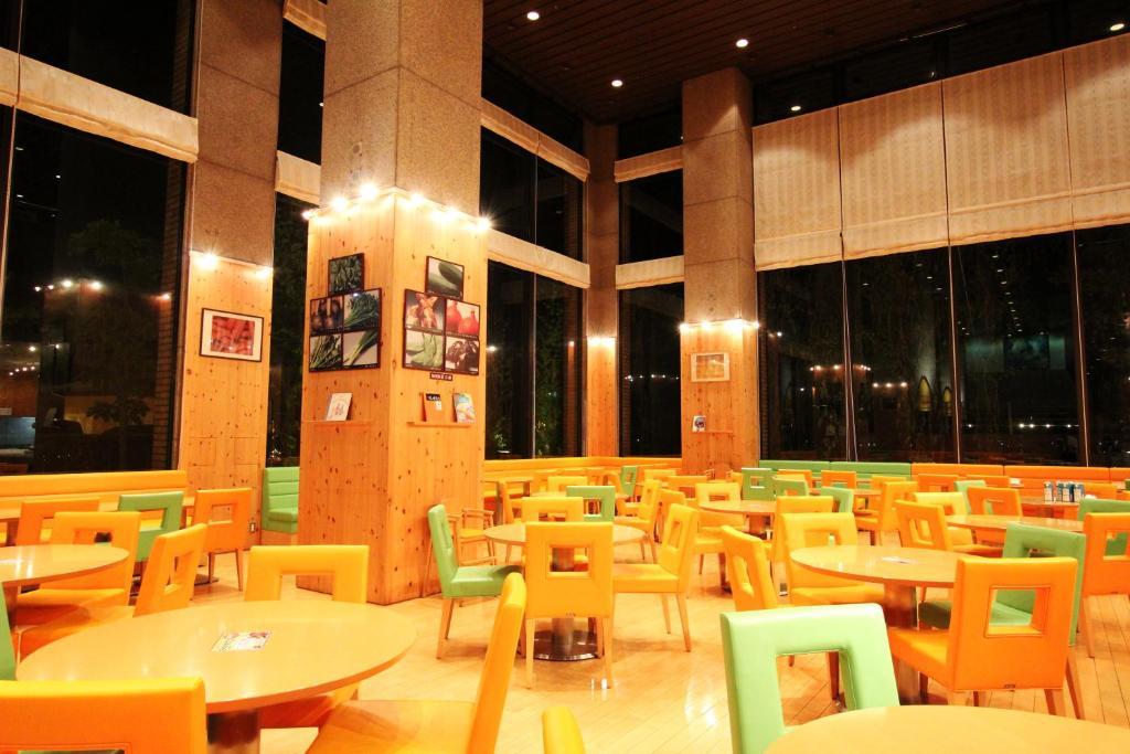 Kanazawa Kokusai Hotel Buitenkant foto